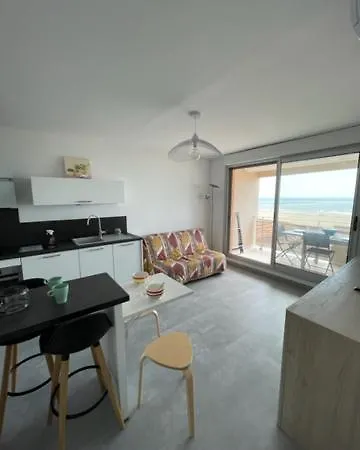 T2, 2 A 4 Personnes Avec Vue Sur 4tl25 Narbonne Plage
