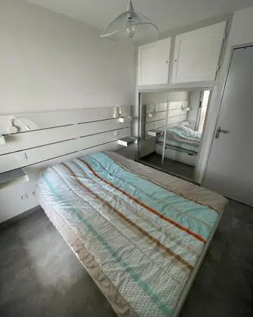 T2, 2 A 4 Personnes Avec Vue Sur 4tl25 *