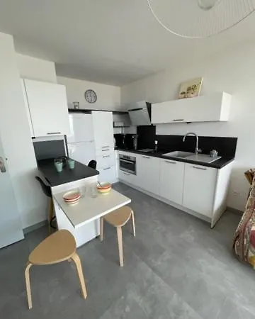 T2, 2 A 4 Personnes Avec Vue Sur 4tl25 * Narbonne-Plage