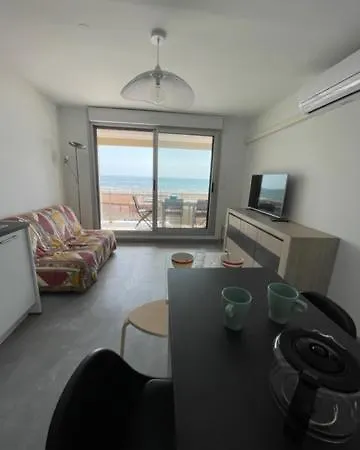 Apartment T2, 2 A 4 Personnes Avec Vue Sur 4tl25 Narbonne Plage